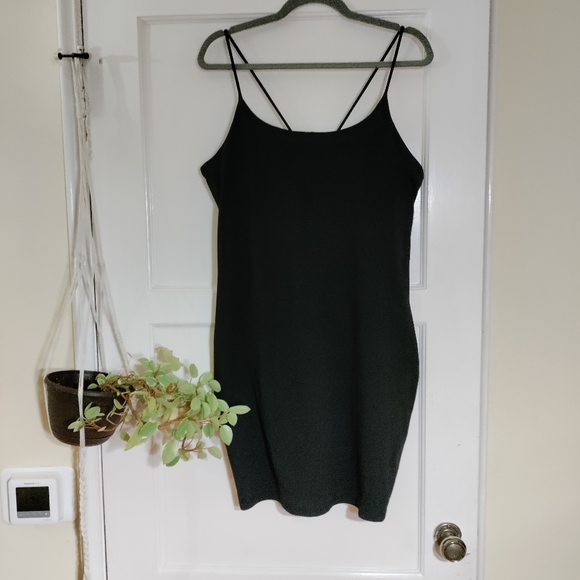 Fabletics Dresses & Skirts - ❄️ 3/$15 Fabletics Black Dress with Lace-up Back and Built-in Bra